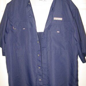 Habit Fishing Outdoorsman Shirt Men's Size Medium Dark Blue